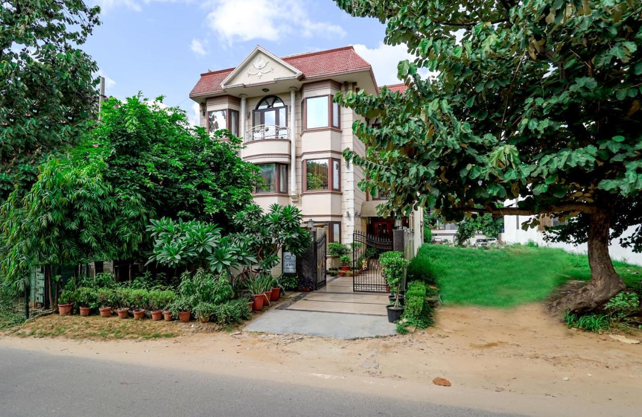 Ahuja Residency Cyber City II Gurgaon Exterior photo