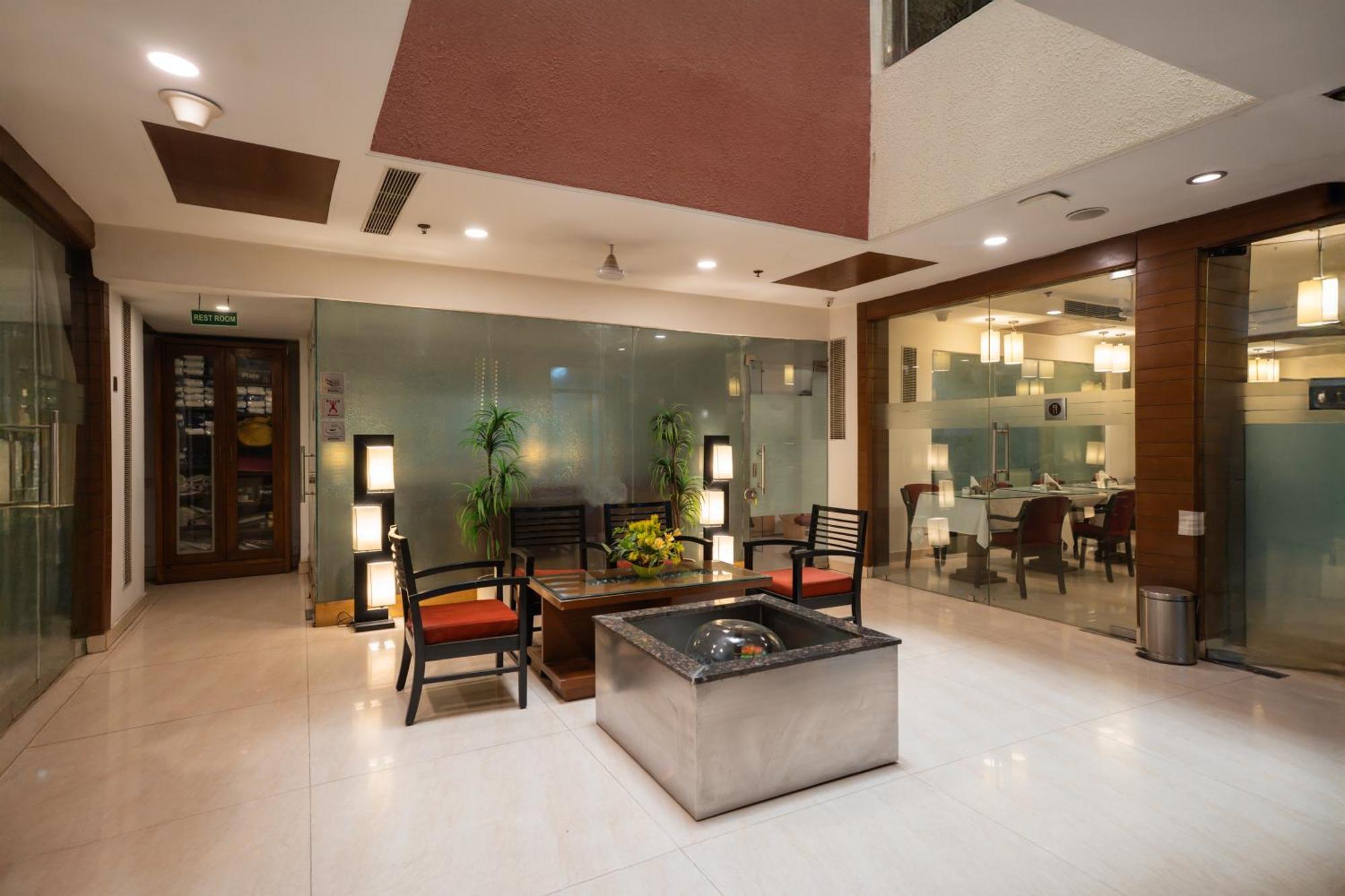 Ahuja Residency Cyber City II Gurgaon Exterior photo