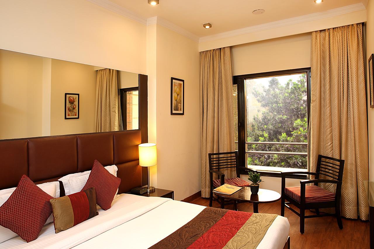 Ahuja Residency Cyber City II Gurgaon Room photo