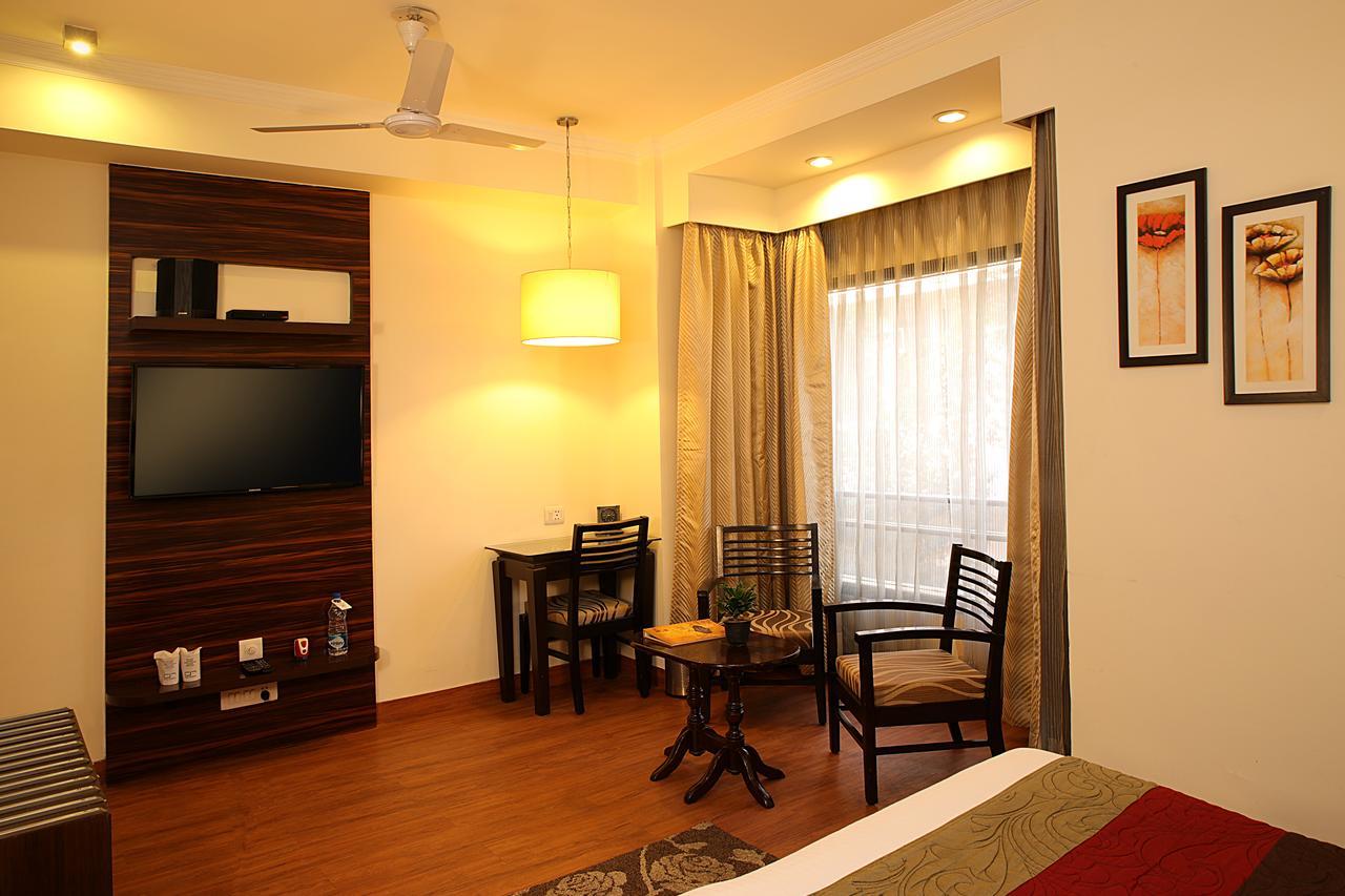 Ahuja Residency Cyber City II Gurgaon Room photo